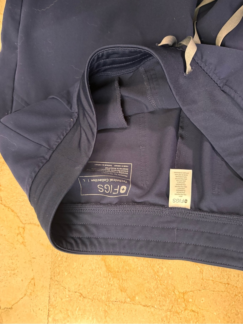 Figs Womens Navy Performance Jogger Scrubs - Picture 2 of 2